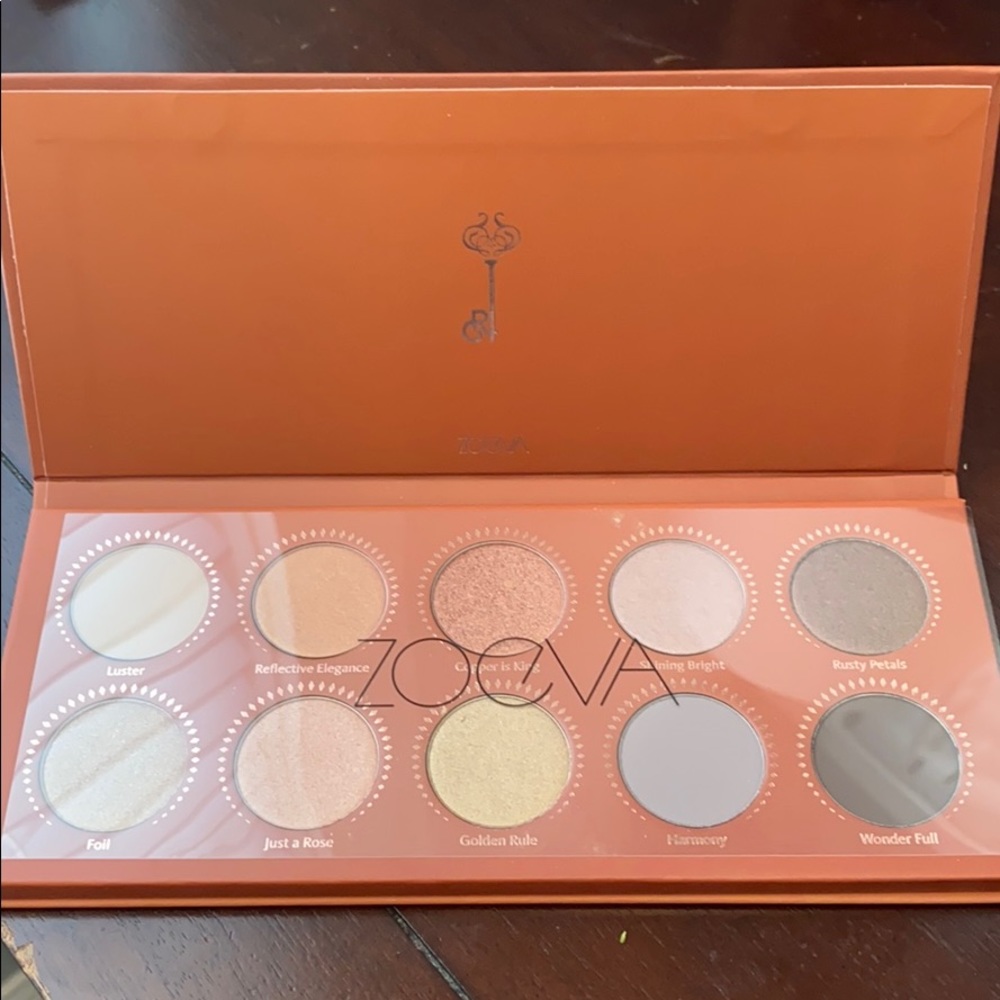 Zoeva Rose Golden Eyeshadow Palette